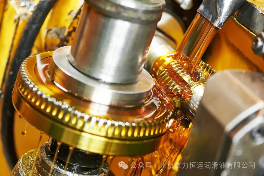 润滑油在机械中的使用特点